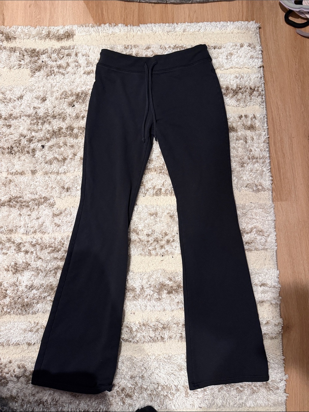 ALO Yoga Men's Black Jogger Pants